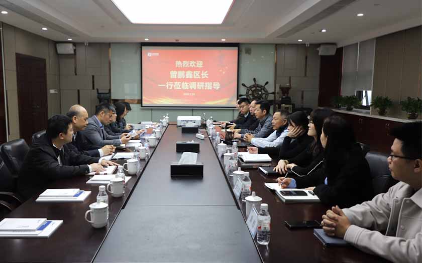 南寧市青秀區(qū)委副書記、政府區(qū)長曾鵬鑫一行走訪調(diào)研中信恒泰